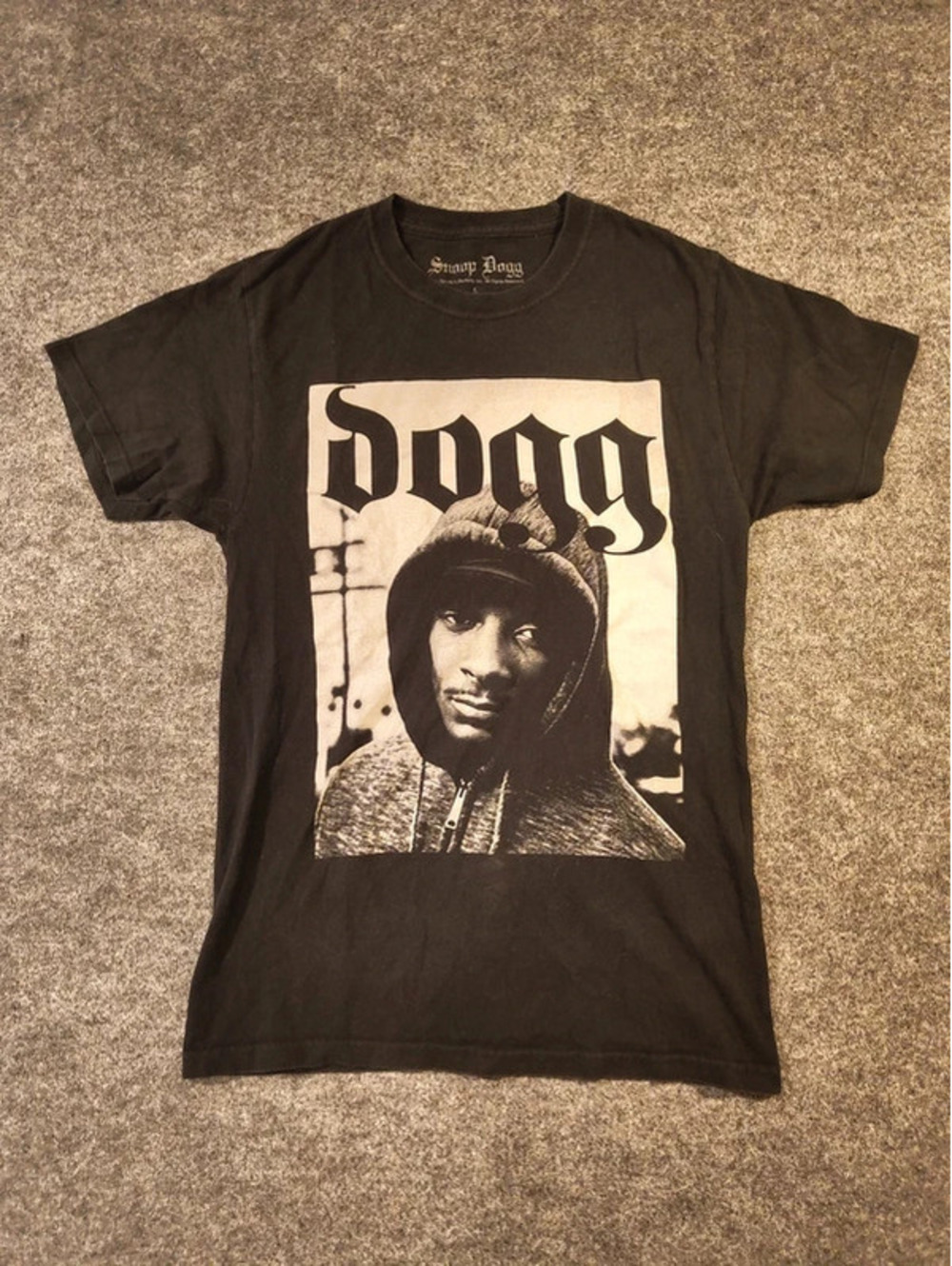 Snoop Dogg “DOGG” Graphic T‑Shirt Men’s Small